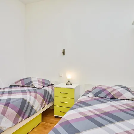 Apartment Blueview