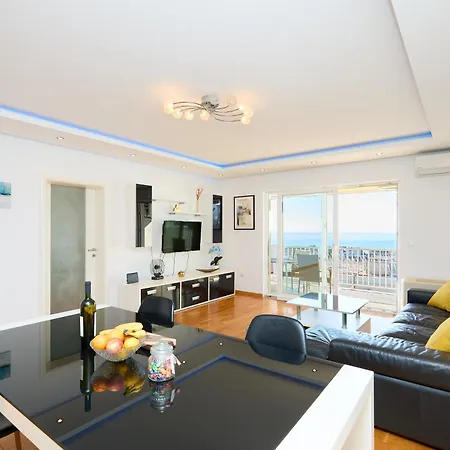Blueview Apartment