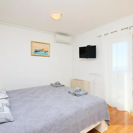 Apartment Blueview